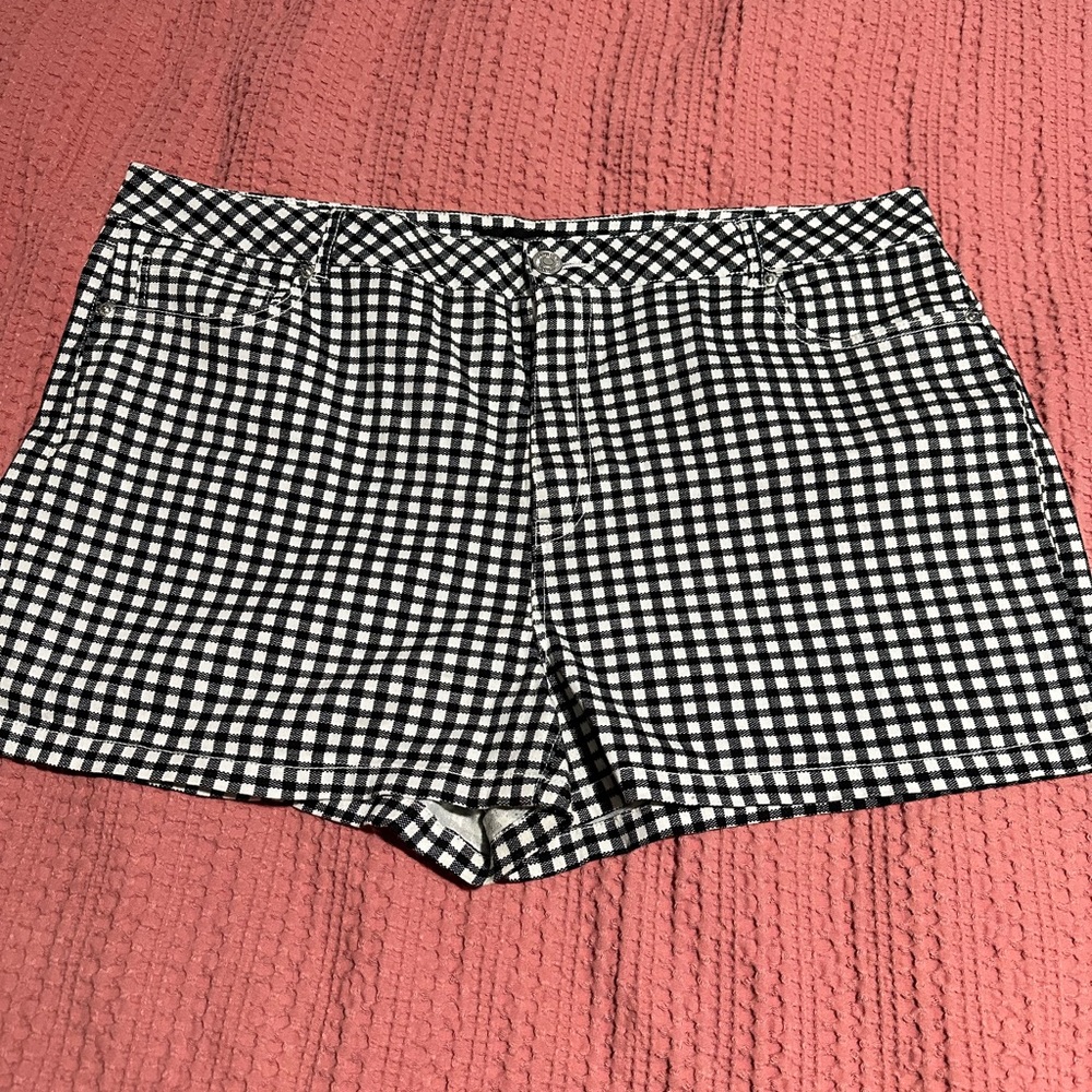 Forever 21 Black and White Gingham High Waist Shorts